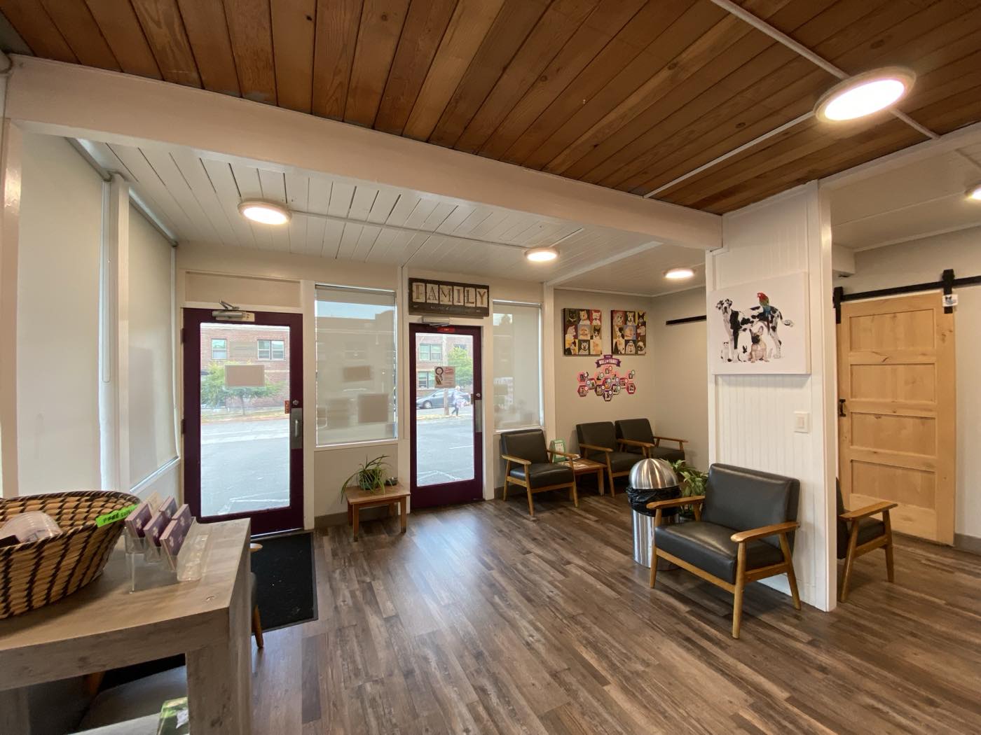 The entrance and reception at The Family Pet